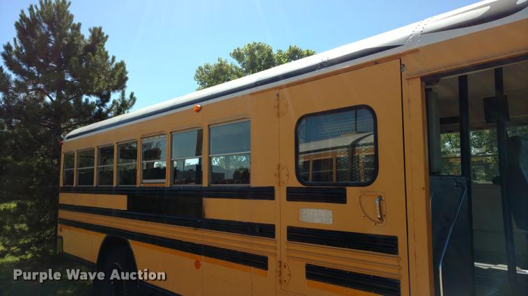 image for item DA5609 1995 Chevrolet B7 school bus
