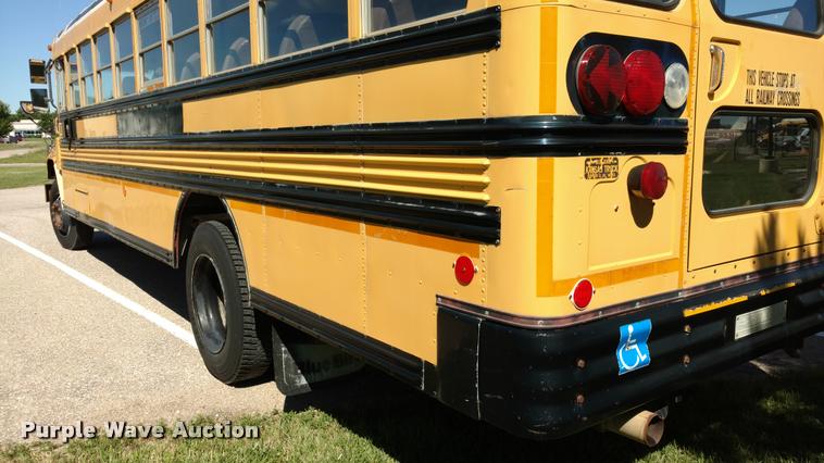 image for item DA5609 1995 Chevrolet B7 school bus