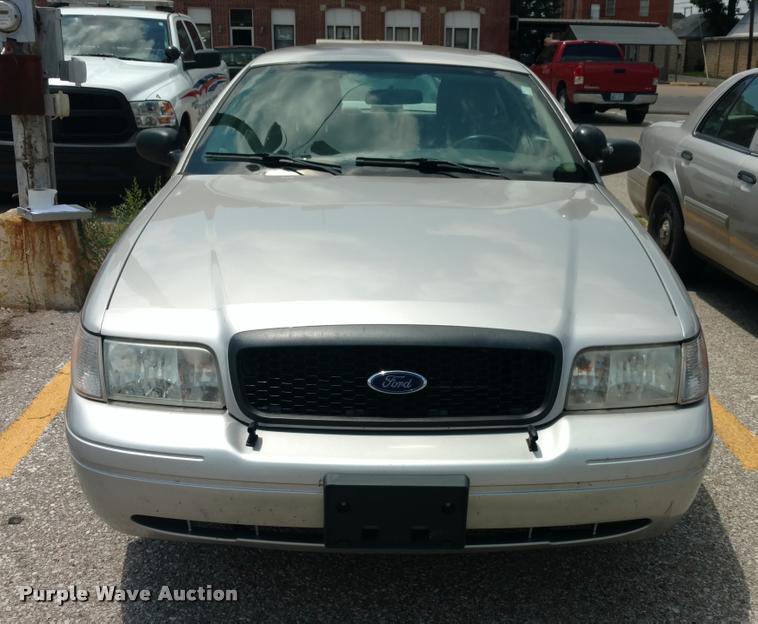 image for item DA5619 2011 Ford Crown Victoria Police Interceptor
