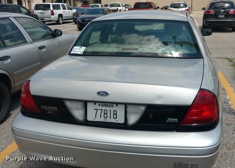 image for item DA5619 2011 Ford Crown Victoria Police Interceptor
