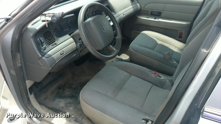 image for item DA5619 2011 Ford Crown Victoria Police Interceptor