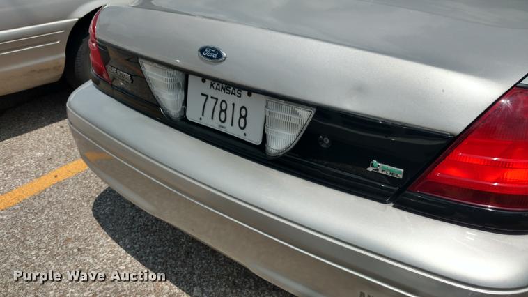 image for item DA5619 2011 Ford Crown Victoria Police Interceptor