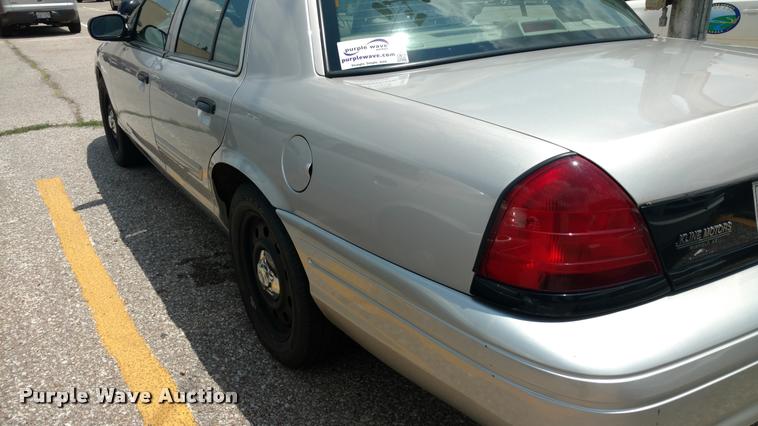image for item DA5619 2011 Ford Crown Victoria Police Interceptor