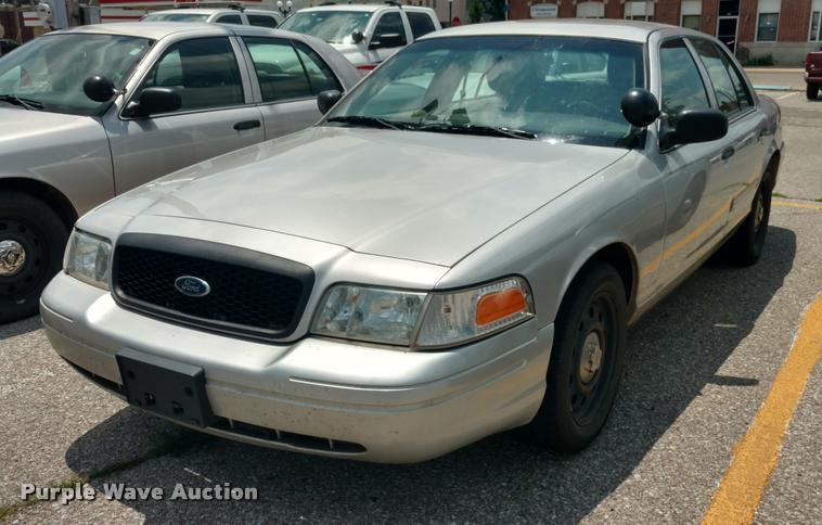 image for item DA5620 2011 Ford Crown Victoria Police Interceptor