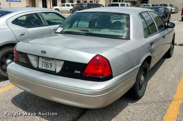 image for item DA5620 2011 Ford Crown Victoria Police Interceptor
