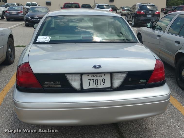 image for item DA5620 2011 Ford Crown Victoria Police Interceptor