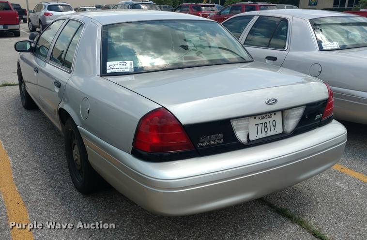 image for item DA5620 2011 Ford Crown Victoria Police Interceptor