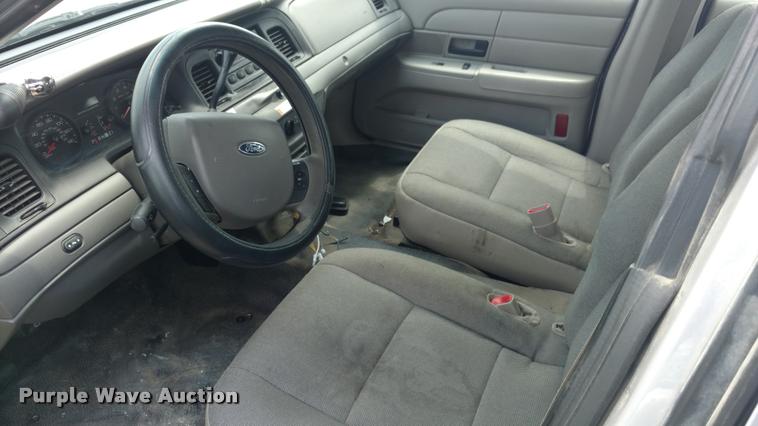 image for item DA5620 2011 Ford Crown Victoria Police Interceptor