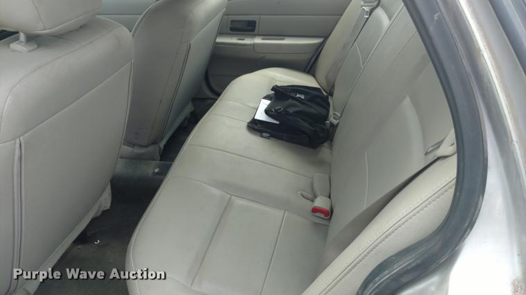 image for item DA5620 2011 Ford Crown Victoria Police Interceptor