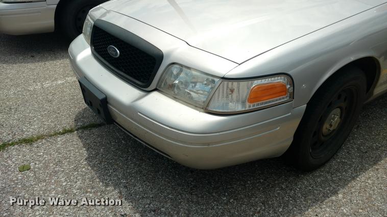image for item DA5620 2011 Ford Crown Victoria Police Interceptor