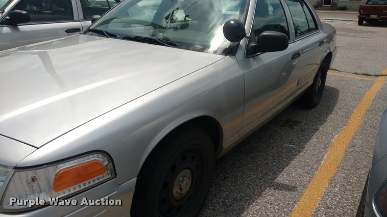 image for item DA5620 2011 Ford Crown Victoria Police Interceptor