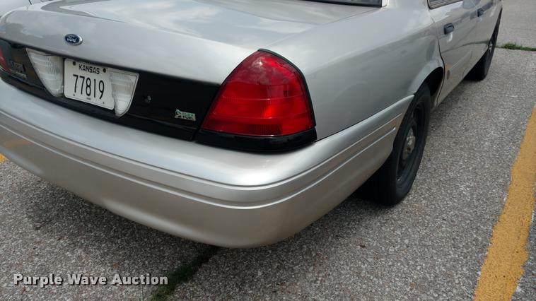 image for item DA5620 2011 Ford Crown Victoria Police Interceptor