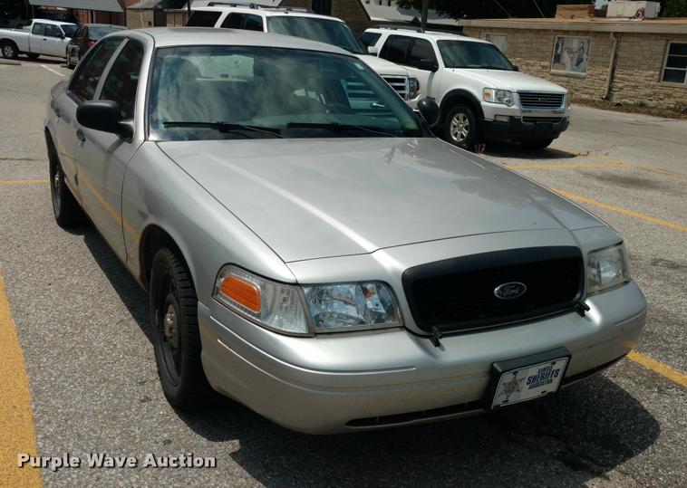 image for item DA5622 2011 Ford Crown Victoria Police Interceptor