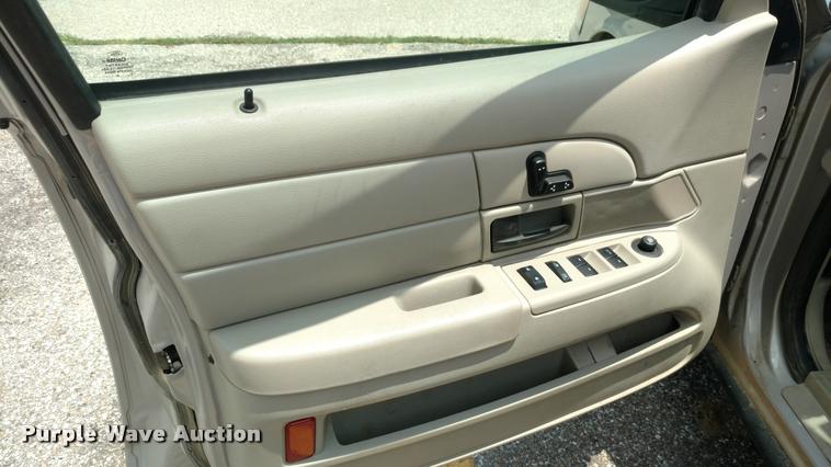 image for item DA5622 2011 Ford Crown Victoria Police Interceptor