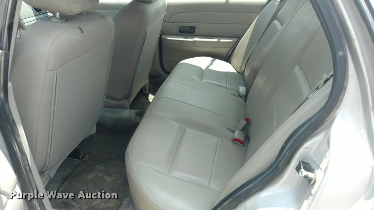 image for item DA5622 2011 Ford Crown Victoria Police Interceptor