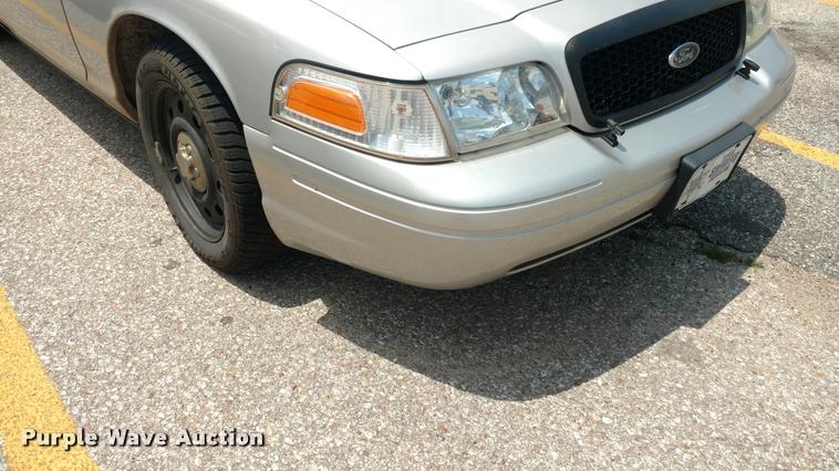 image for item DA5622 2011 Ford Crown Victoria Police Interceptor