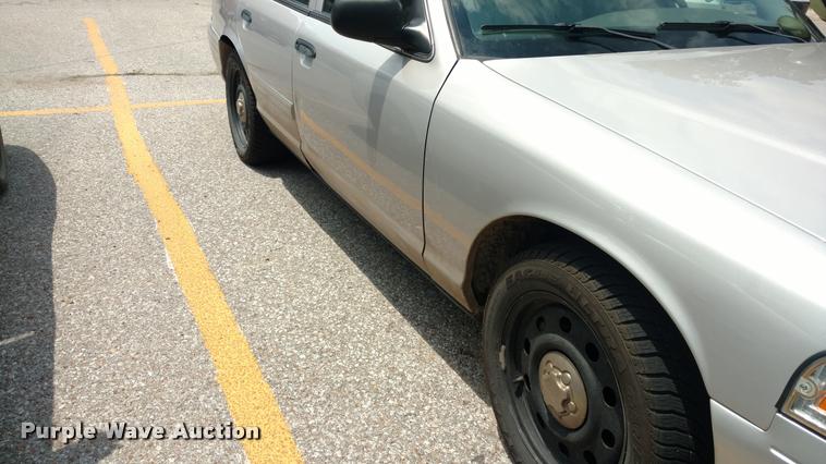 image for item DA5622 2011 Ford Crown Victoria Police Interceptor