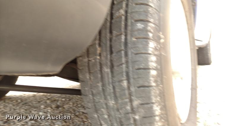 image for item DA5630 1999 Nissan Frontier SE pickup truck