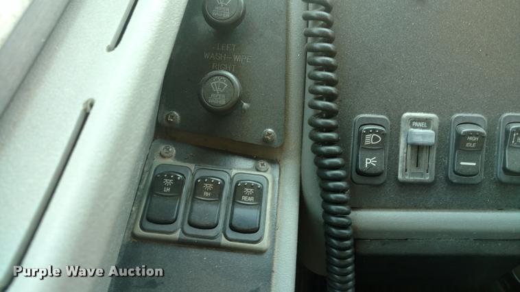 image for item DA5638 2002 Blue Bird TC2000 school bus