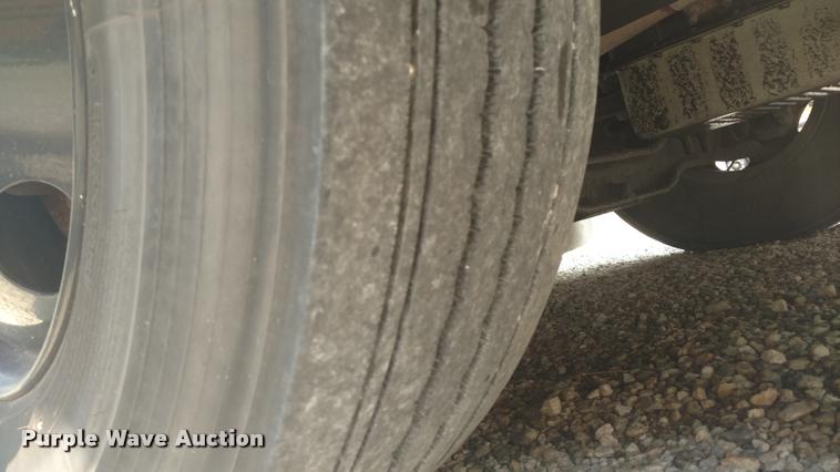 image for item DA5638 2002 Blue Bird TC2000 school bus