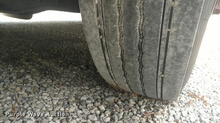 image for item DA5638 2002 Blue Bird TC2000 school bus