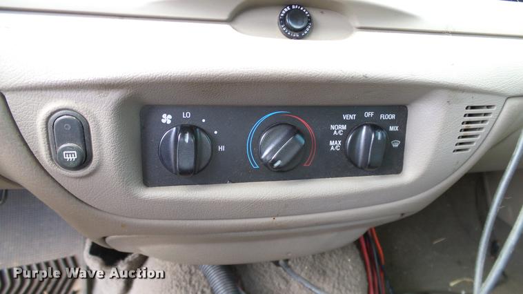 image for item DA6798 2004 Ford Crown Victoria Police Interceptor