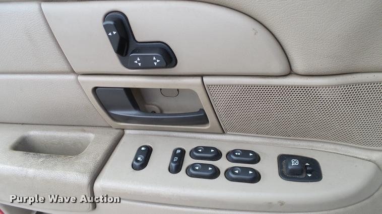 image for item DA6798 2004 Ford Crown Victoria Police Interceptor