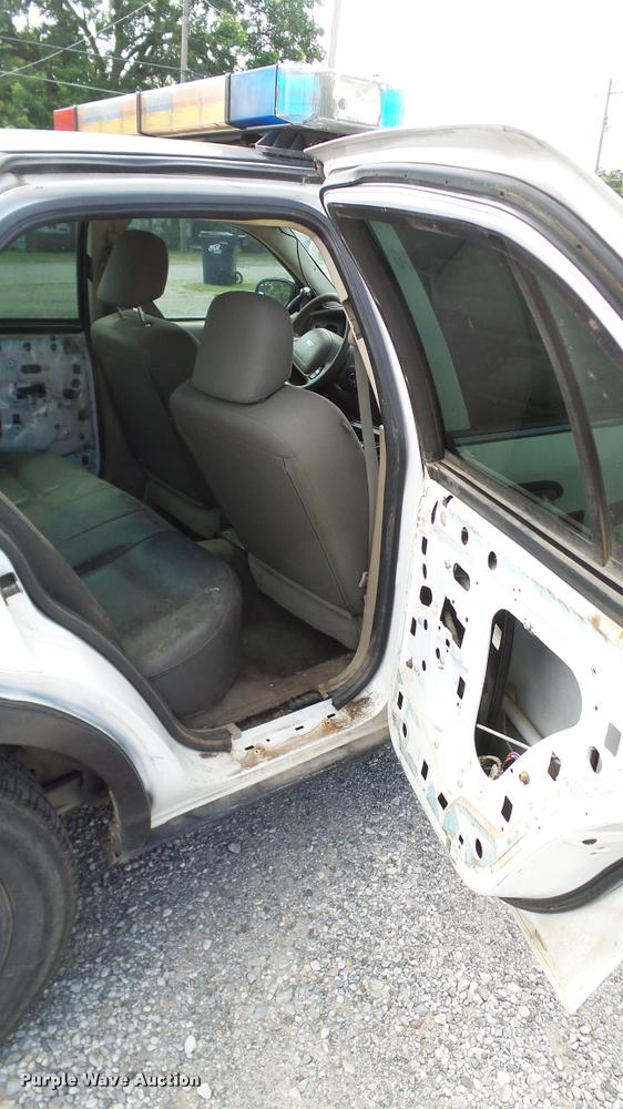 image for item DA6798 2004 Ford Crown Victoria Police Interceptor