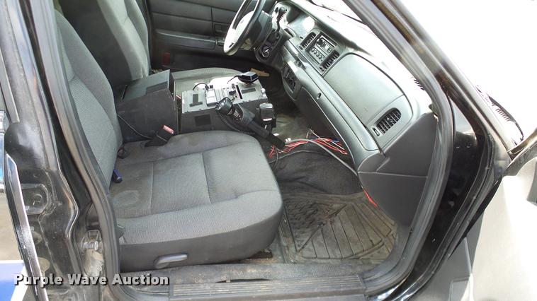 image for item DA6799 2007 Ford Crown Victoria Police Interceptor