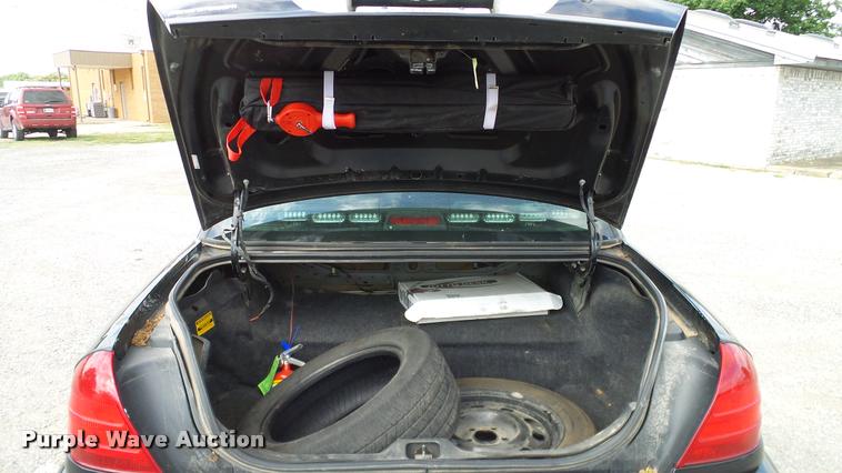 image for item DA6799 2007 Ford Crown Victoria Police Interceptor