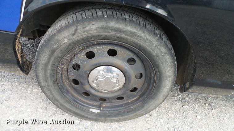 image for item DA6799 2007 Ford Crown Victoria Police Interceptor