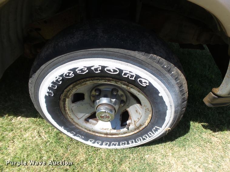 image for item DB2698 1996 Ford F150 pickup truck