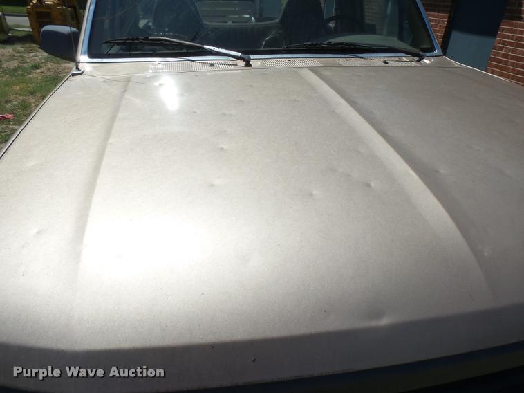 image for item DB2698 1996 Ford F150 pickup truck