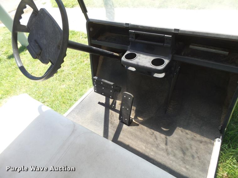 image for item DB2701 (4) golf carts