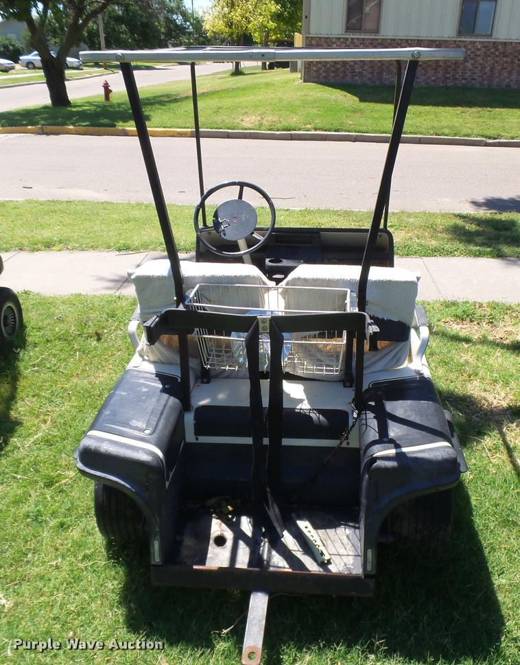 image for item DB2701 (4) golf carts