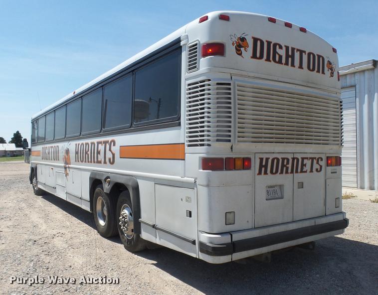 image for item DB2708 2000 MCI 102-DL3 coach bus