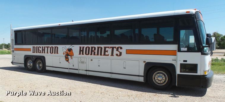 image for item DB2708 2000 MCI 102-DL3 coach bus