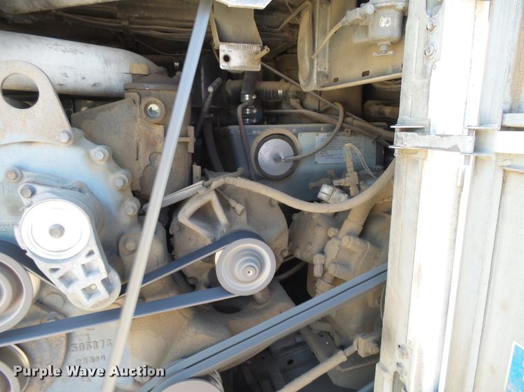 image for item DB2708 2000 MCI 102-DL3 coach bus