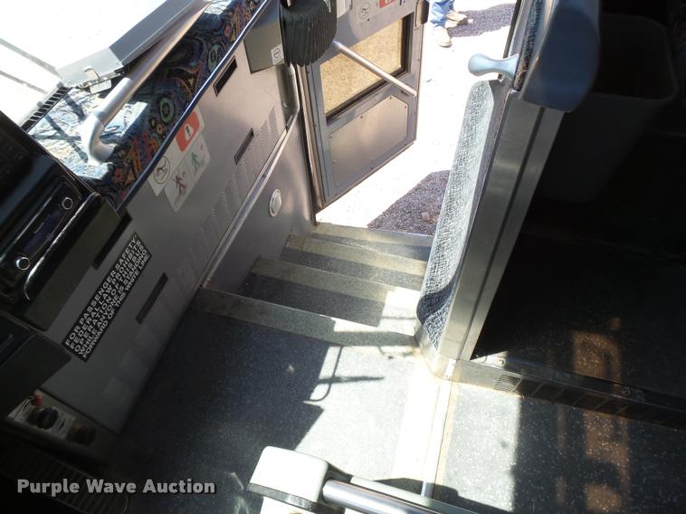 image for item DB2708 2000 MCI 102-DL3 coach bus