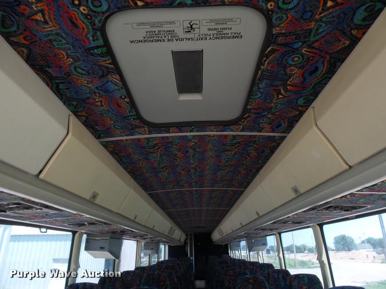 image for item DB2708 2000 MCI 102-DL3 coach bus