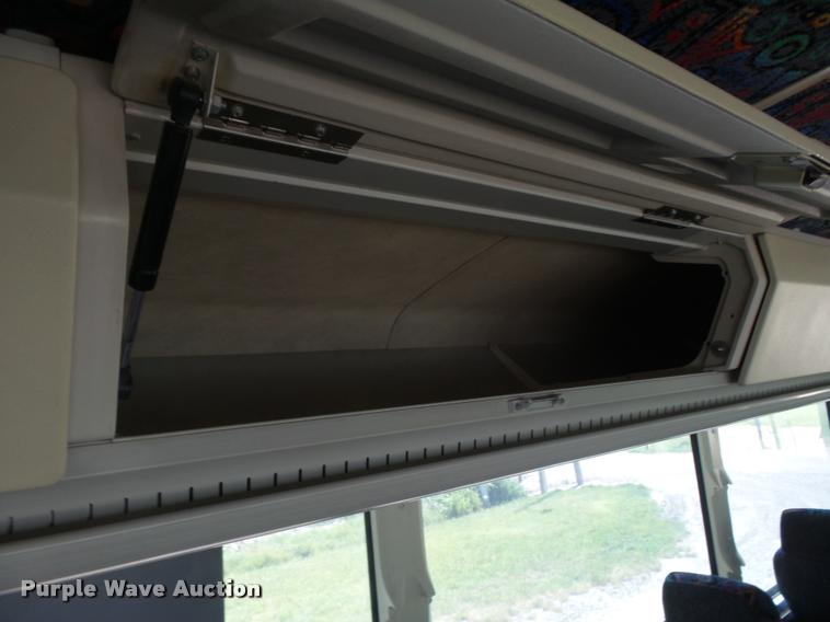 image for item DB2708 2000 MCI 102-DL3 coach bus