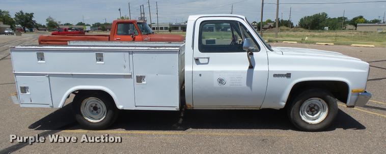 image for item DB2717 1984 GMC Sierra 1500 pickup truck