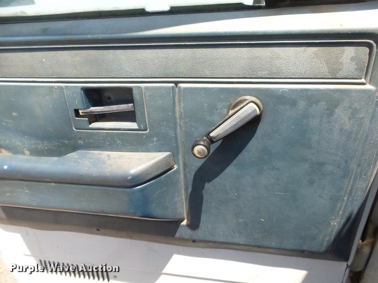 image for item DB2717 1984 GMC Sierra 1500 pickup truck