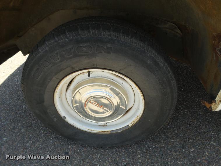 image for item DB2717 1984 GMC Sierra 1500 pickup truck