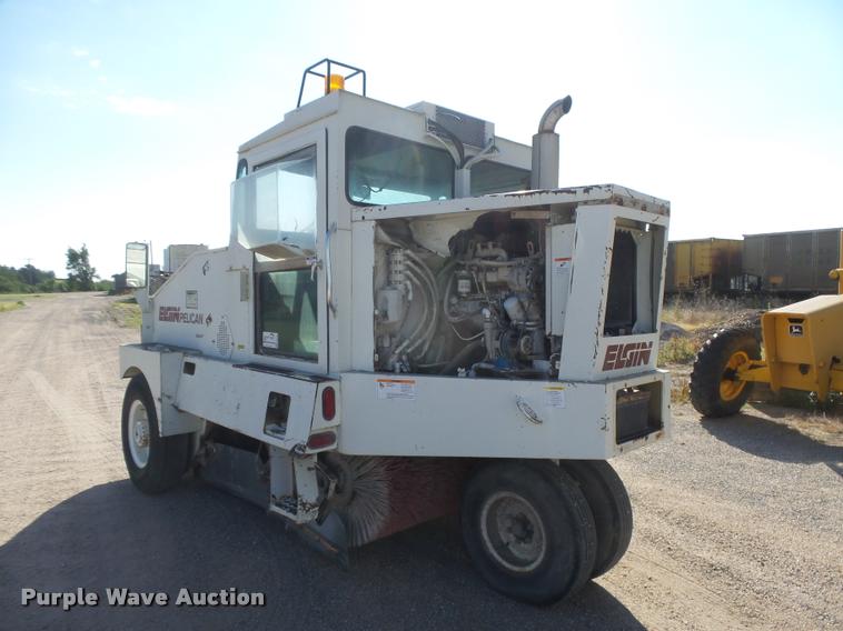 image for item DB2720 1993 Elgin Pelican Series P street sweeper