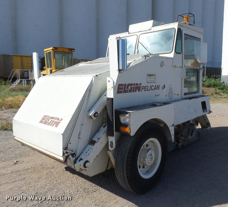 image for item DB2720 1993 Elgin Pelican Series P street sweeper