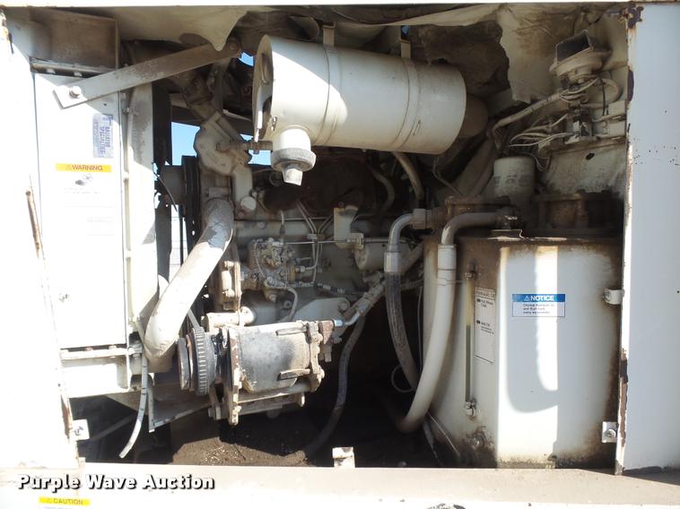 image for item DB2720 1993 Elgin Pelican Series P street sweeper