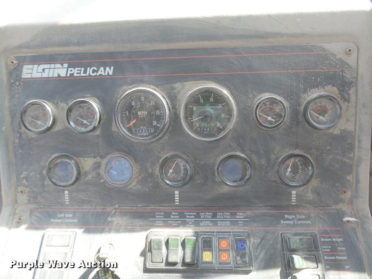image for item DB2720 1993 Elgin Pelican Series P street sweeper