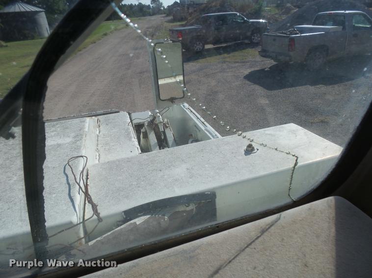 image for item DB2720 1993 Elgin Pelican Series P street sweeper