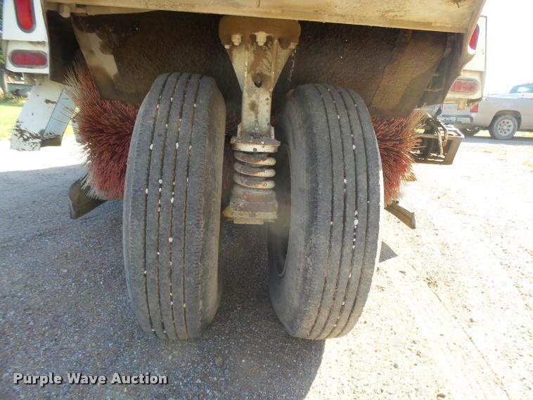 image for item DB2720 1993 Elgin Pelican Series P street sweeper